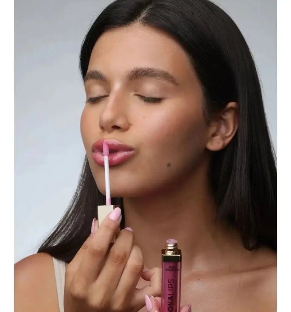 Rosa Selvagem Gloss Labial 5ml - aplicação nos lábios