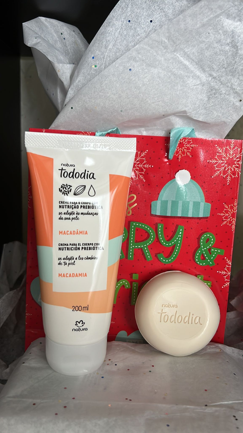 Natura Tododia Macadâmia Kit Presente - Creme Corporal 200ml + Sabonete Barra 90g