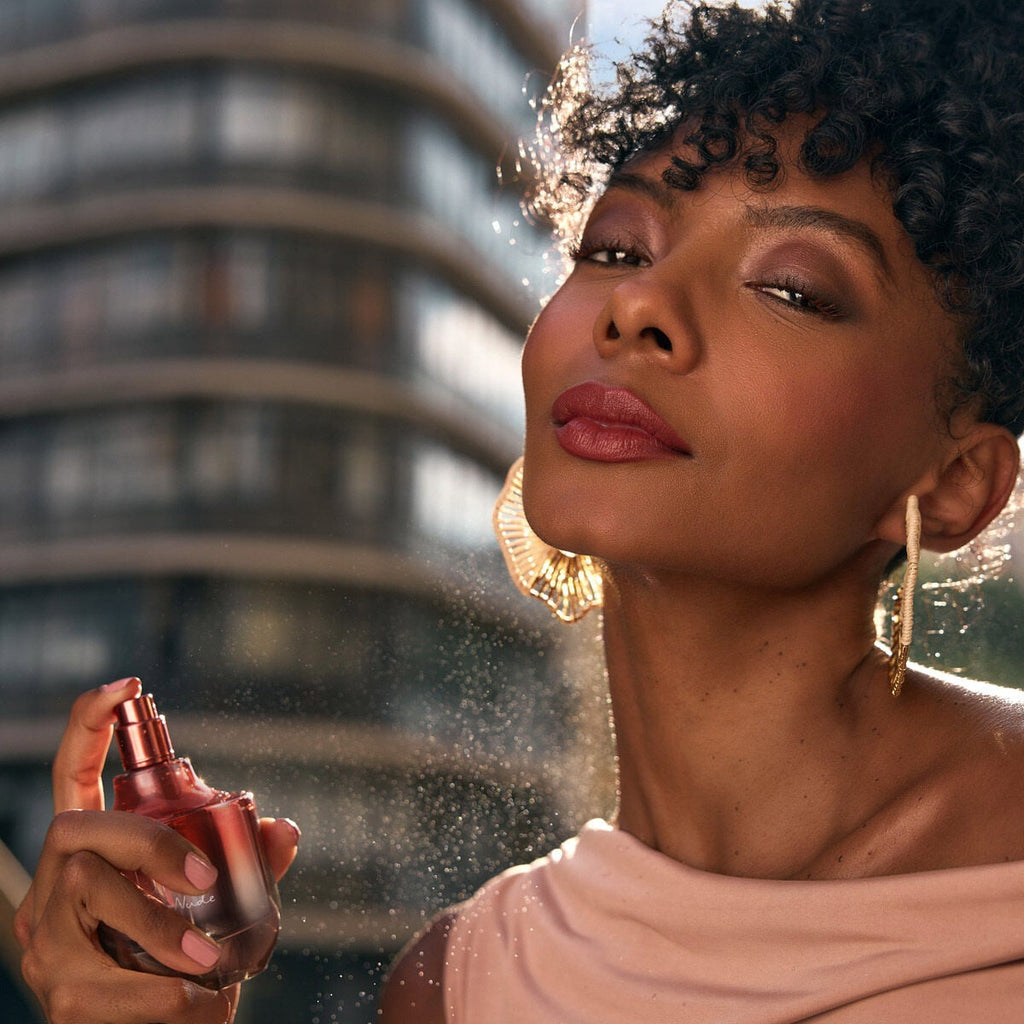Natura Una Nude Deo Parfum - ambientada