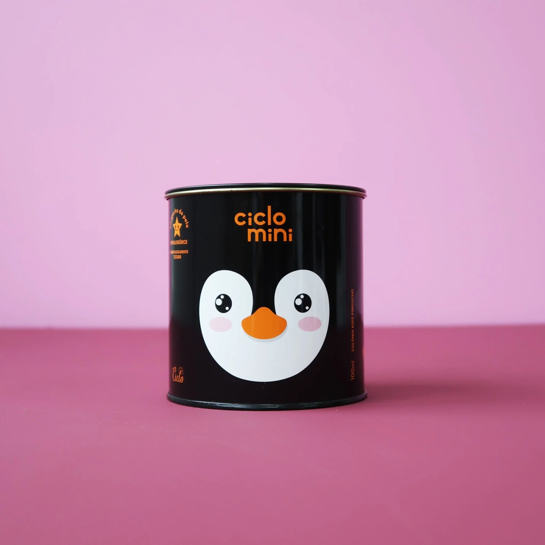Ciclo Mini Pingucho - lata colecionável pinguim preta fundo rosa