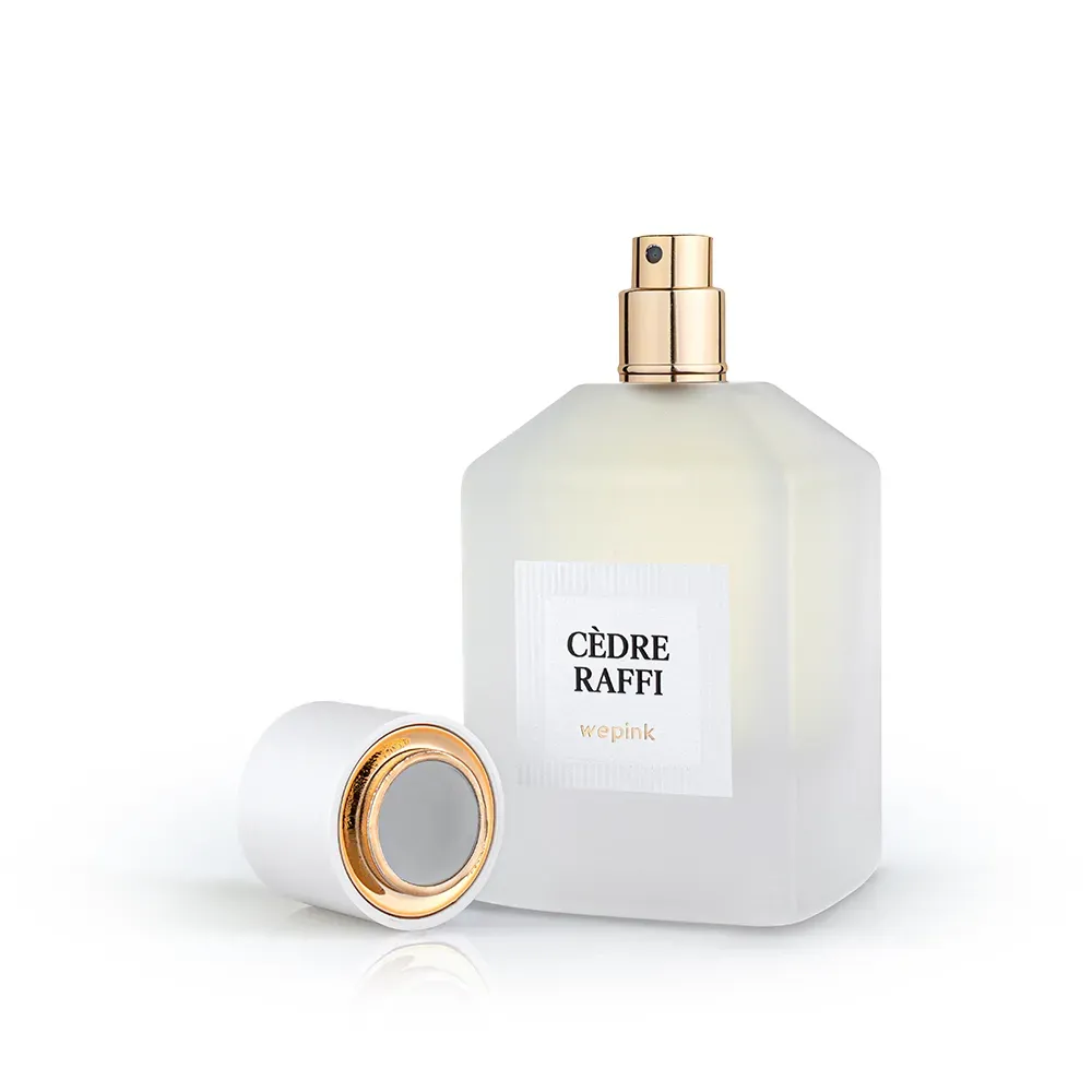 Cèdre Raffi Wepink 75ml - frasco branco fosco aberto com borrifador dourado